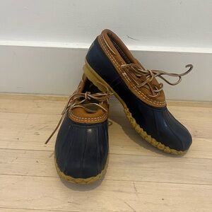 LL BEAN TAN/NAVY BEAN BOOTS, RUBBER MOC